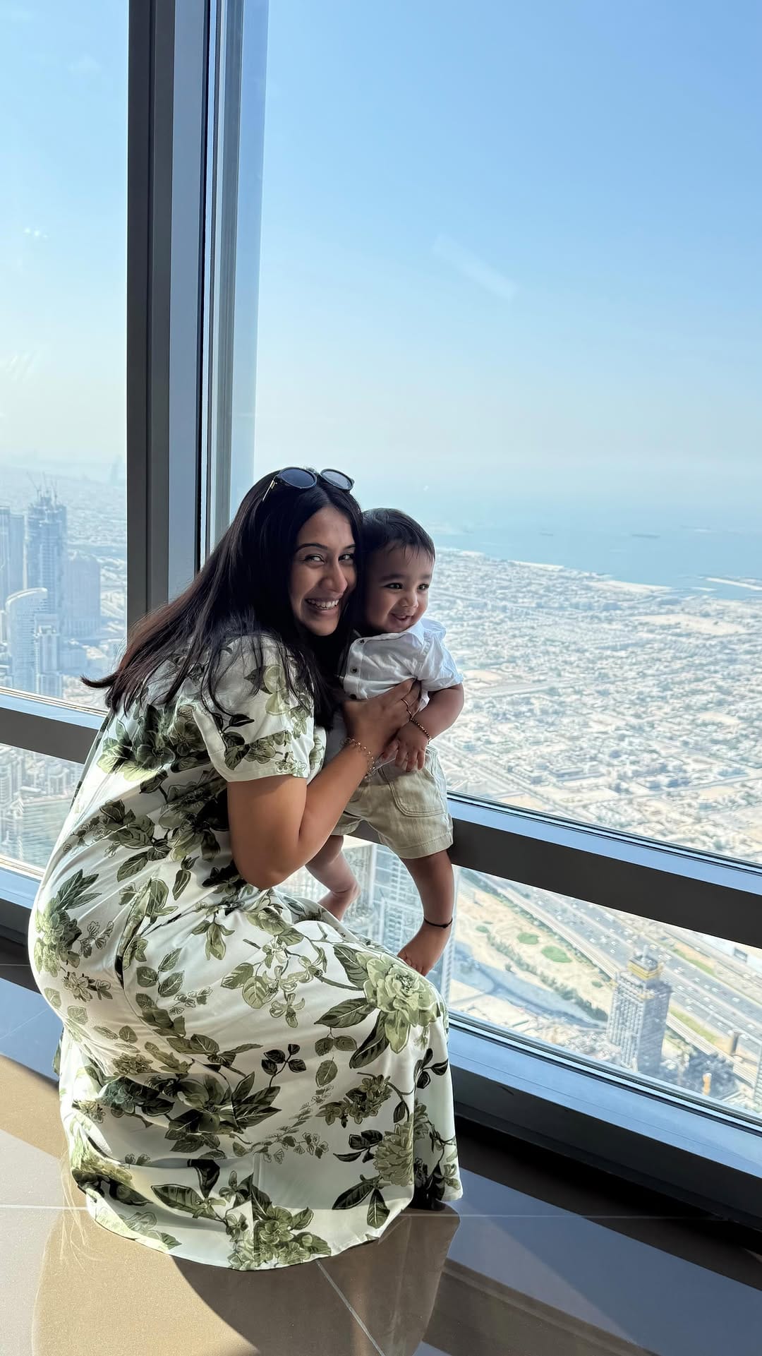 Post 3 by Sneha Desai on Instagram (video)
