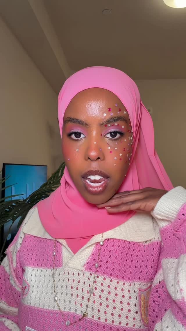 Post 1 by Fatima🌺 on Instagram (video)