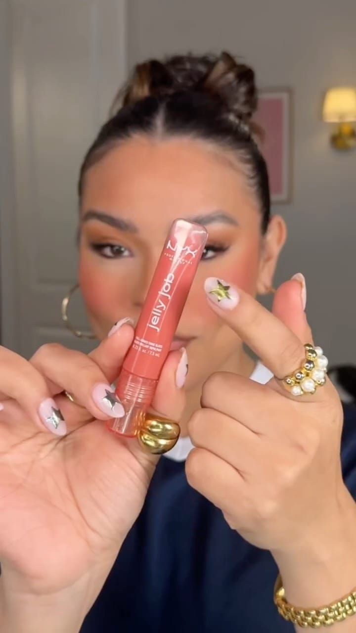 Post 6 by Monica Rubi on Instagram (video)