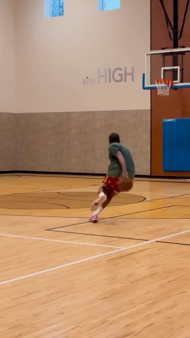 Post 4 by Ashton Edwards on Instagram (video)