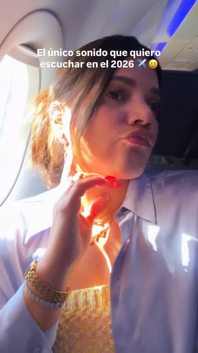 Post 3 by Angie Pena | Blogger on Instagram (video)