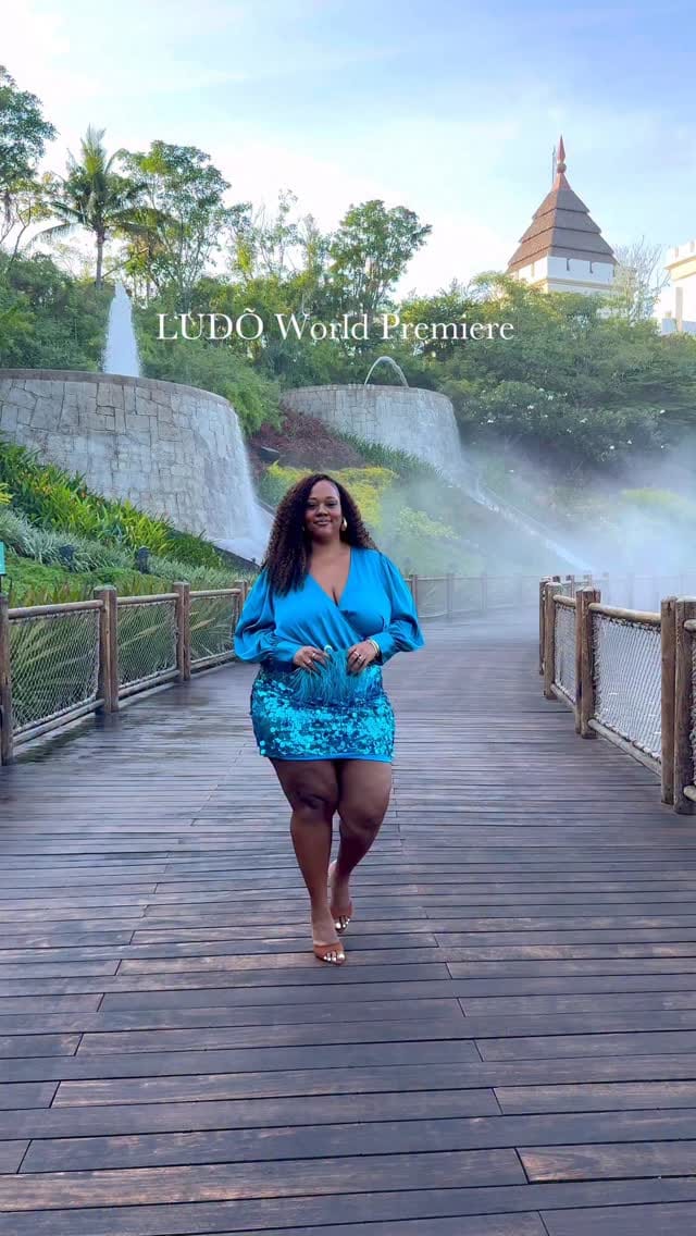 Post 10 by TrendyCurvy on Instagram (video)