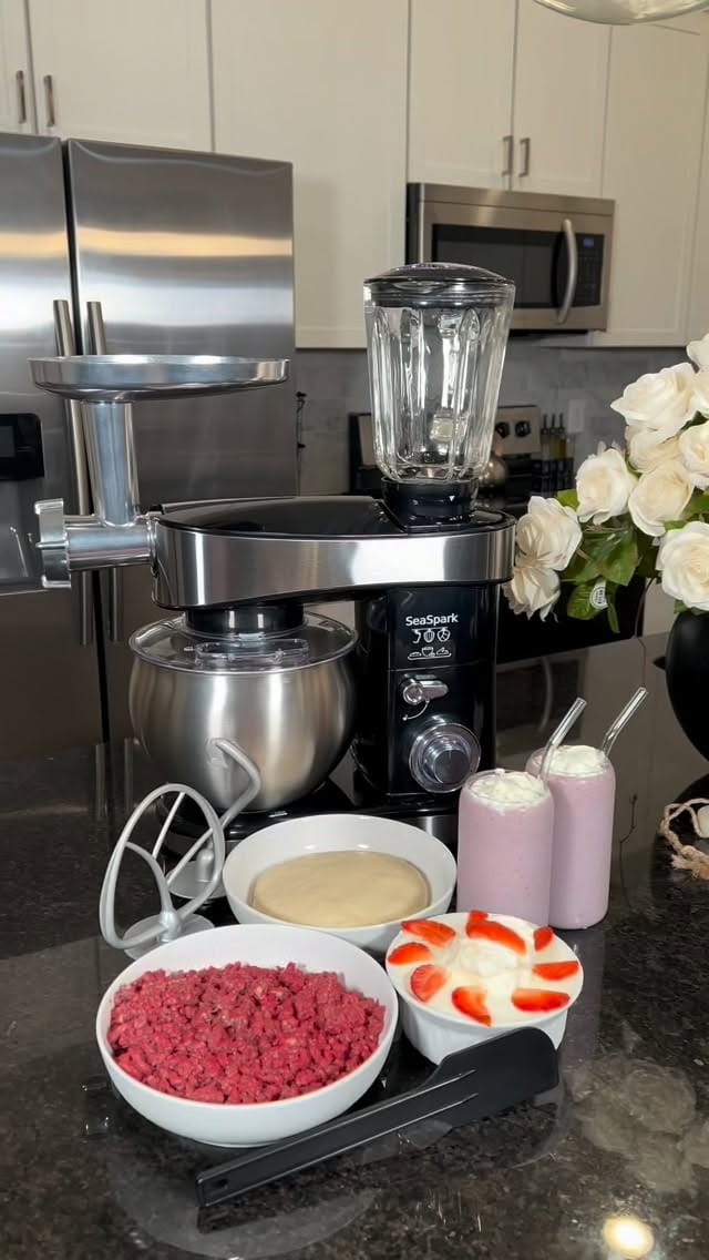 Post 2 by Shelly Bomshell on Instagram (video)