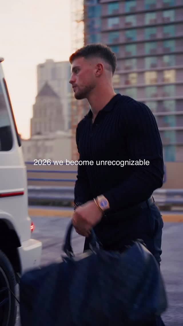 Post 6 by Josh Goldy | Women’s Fat Loss Expert on Instagram (video)
