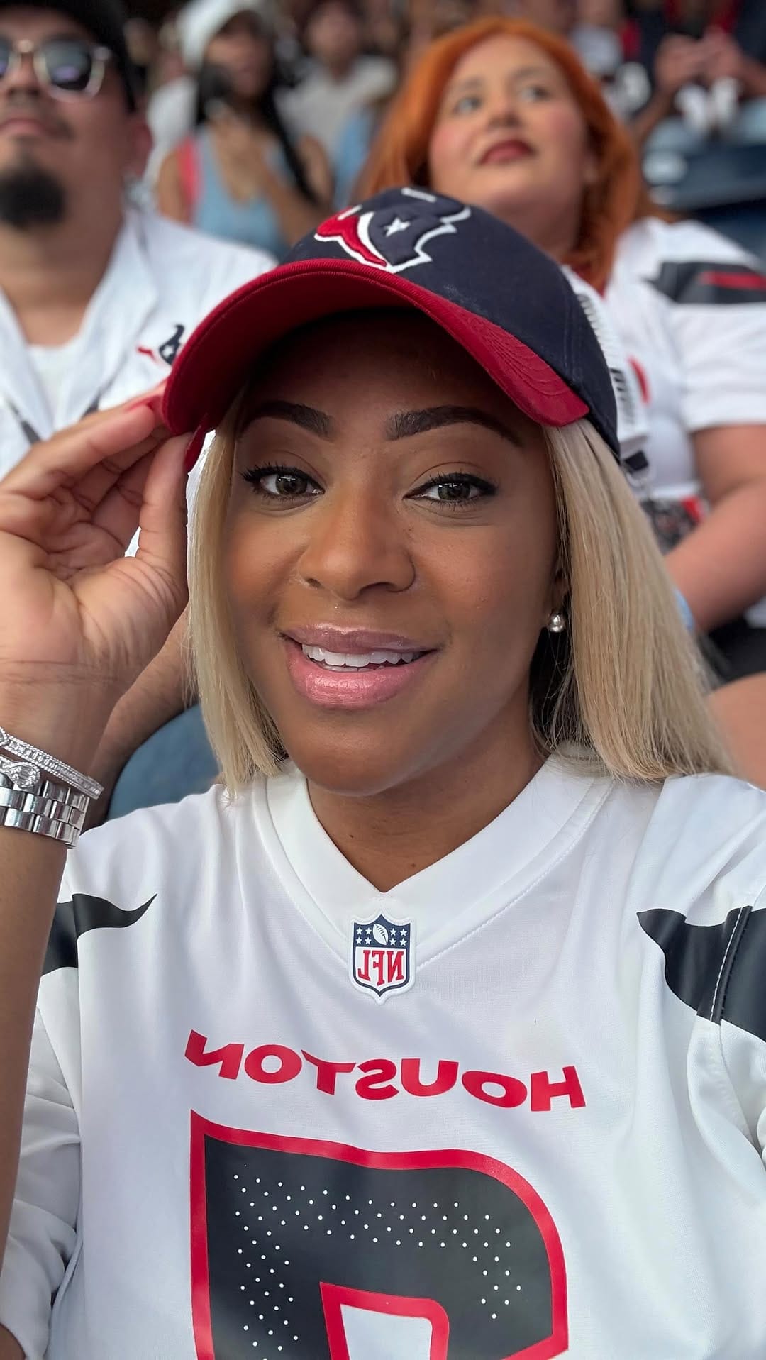 Post 1 by Stella Anderson on Instagram (video)
