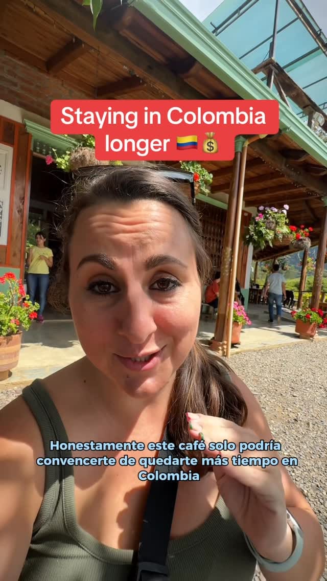 Post 3 by Nick, Sam, Goose & Mona | Colombia Expats on Instagram (video)