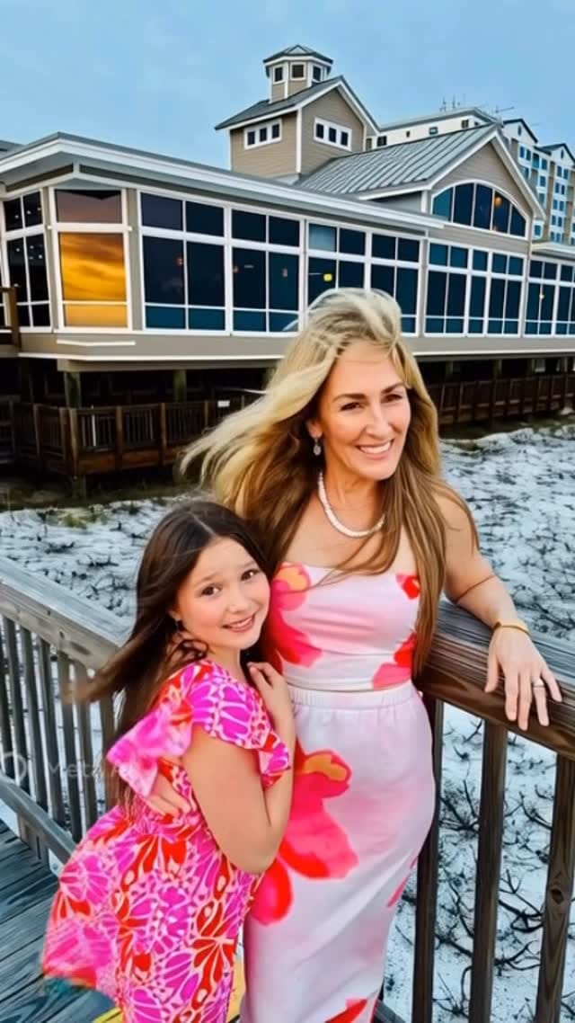 Post 3 by Suzette Vogel on Instagram (video)
