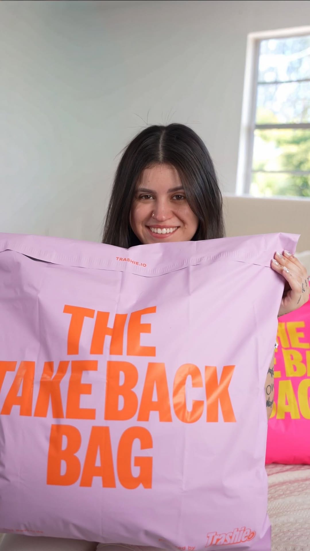 Post 2 by Julia Sartini on Instagram (video)