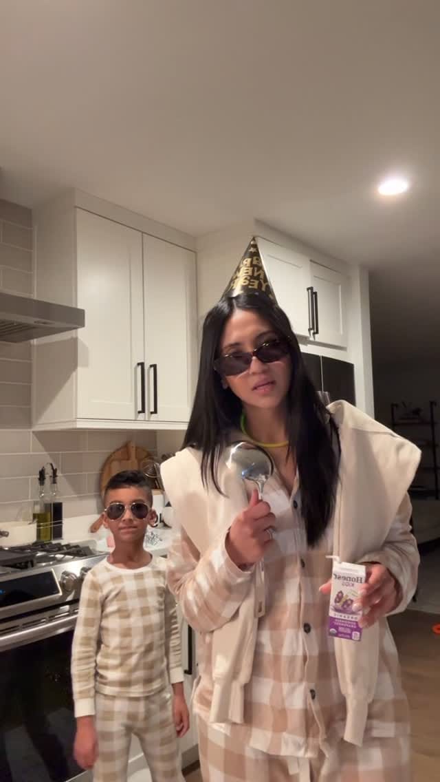 Post 3 by Farheen Valliani on Instagram (video)