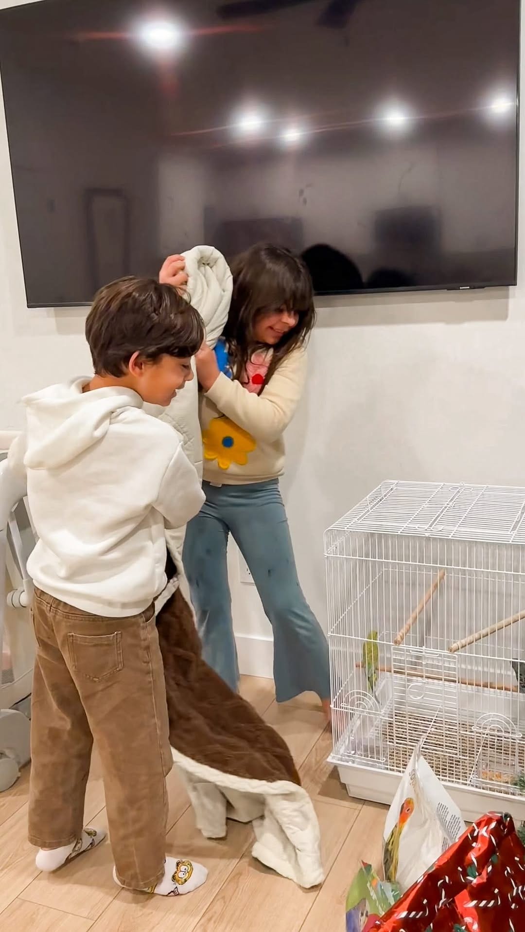 Post 4 by Barbara Rodriguez on Instagram (video)