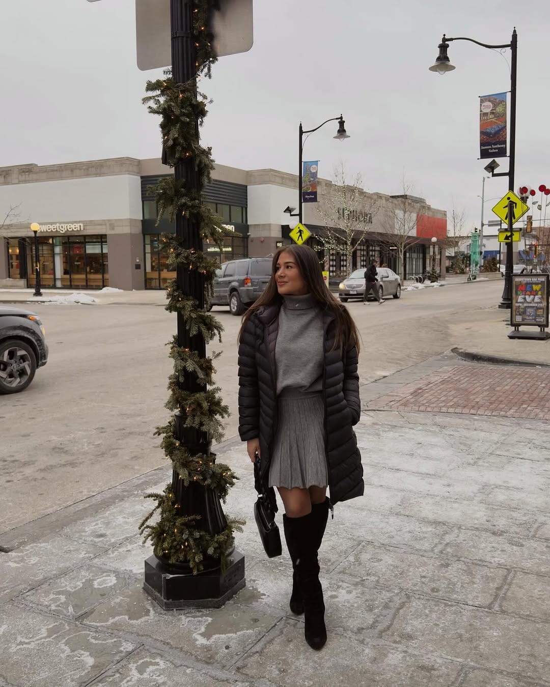 Post 9 by Jessica Venegas | Chicago Influencer on Instagram (carousel)