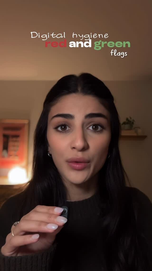 Post 4 by Zoya Khurana on Instagram (video)