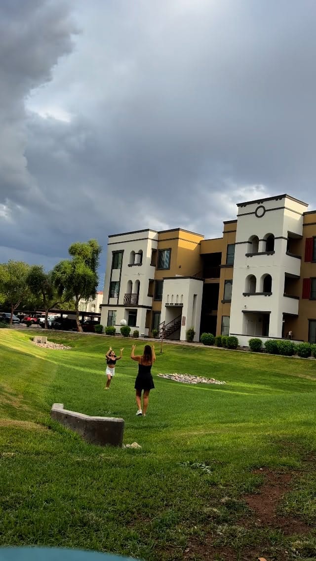 Post 4 by Ebru Selagzi on Instagram (video)