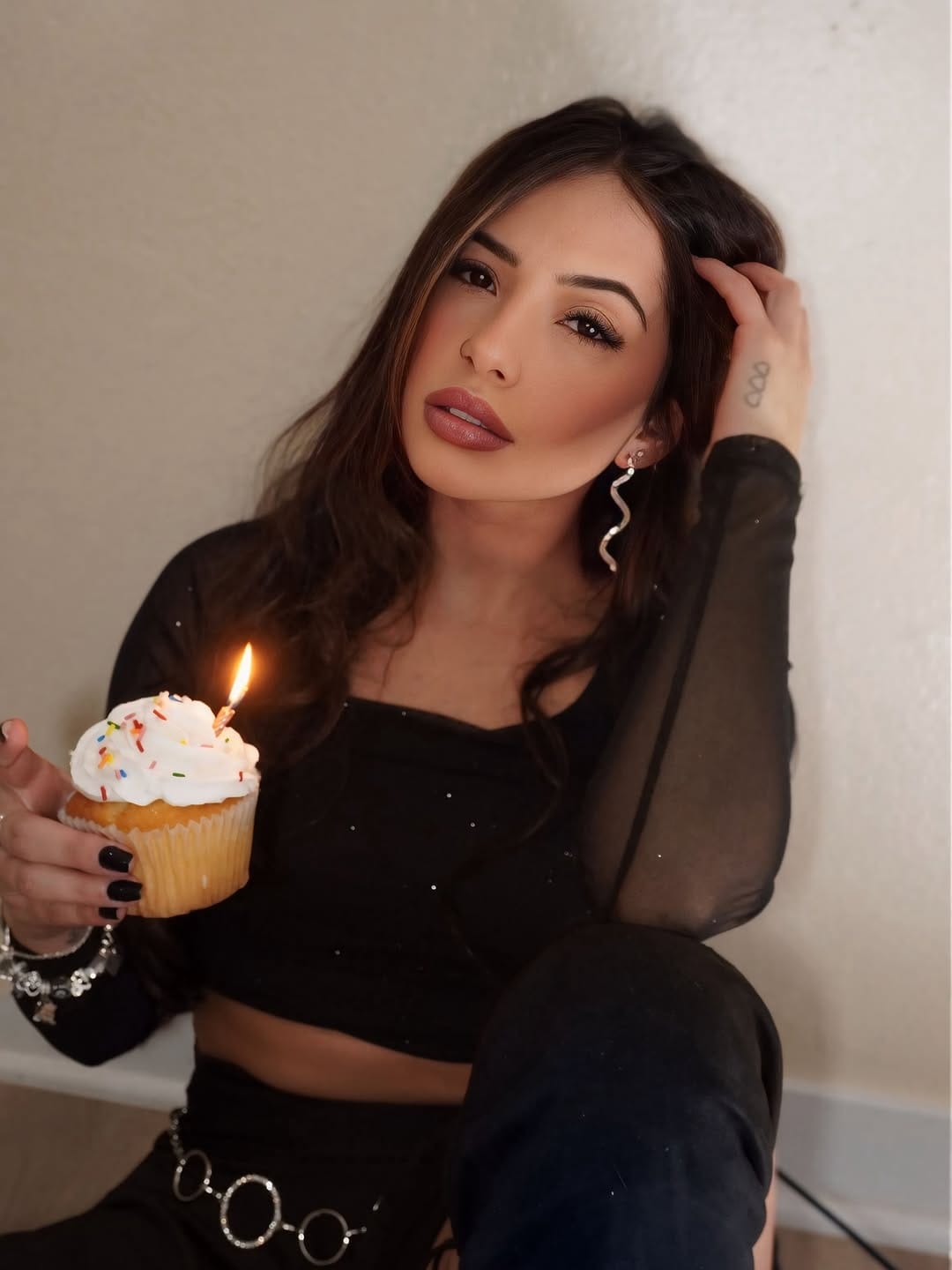 Post 4 by Bianca Martins on Instagram (carousel)