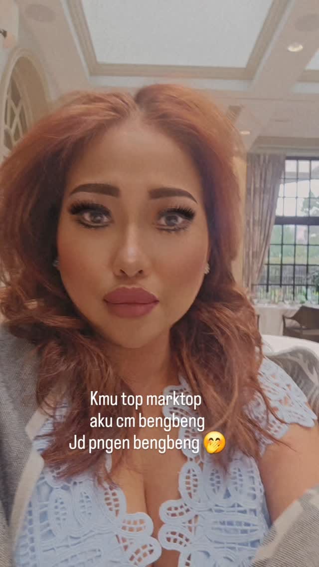 Post 4 by Desiliani Desiliani on Instagram (video)