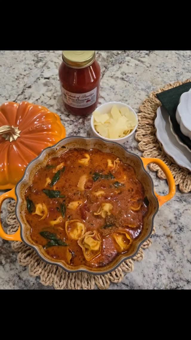Post 8 by Desiliani Desiliani on Instagram (video)