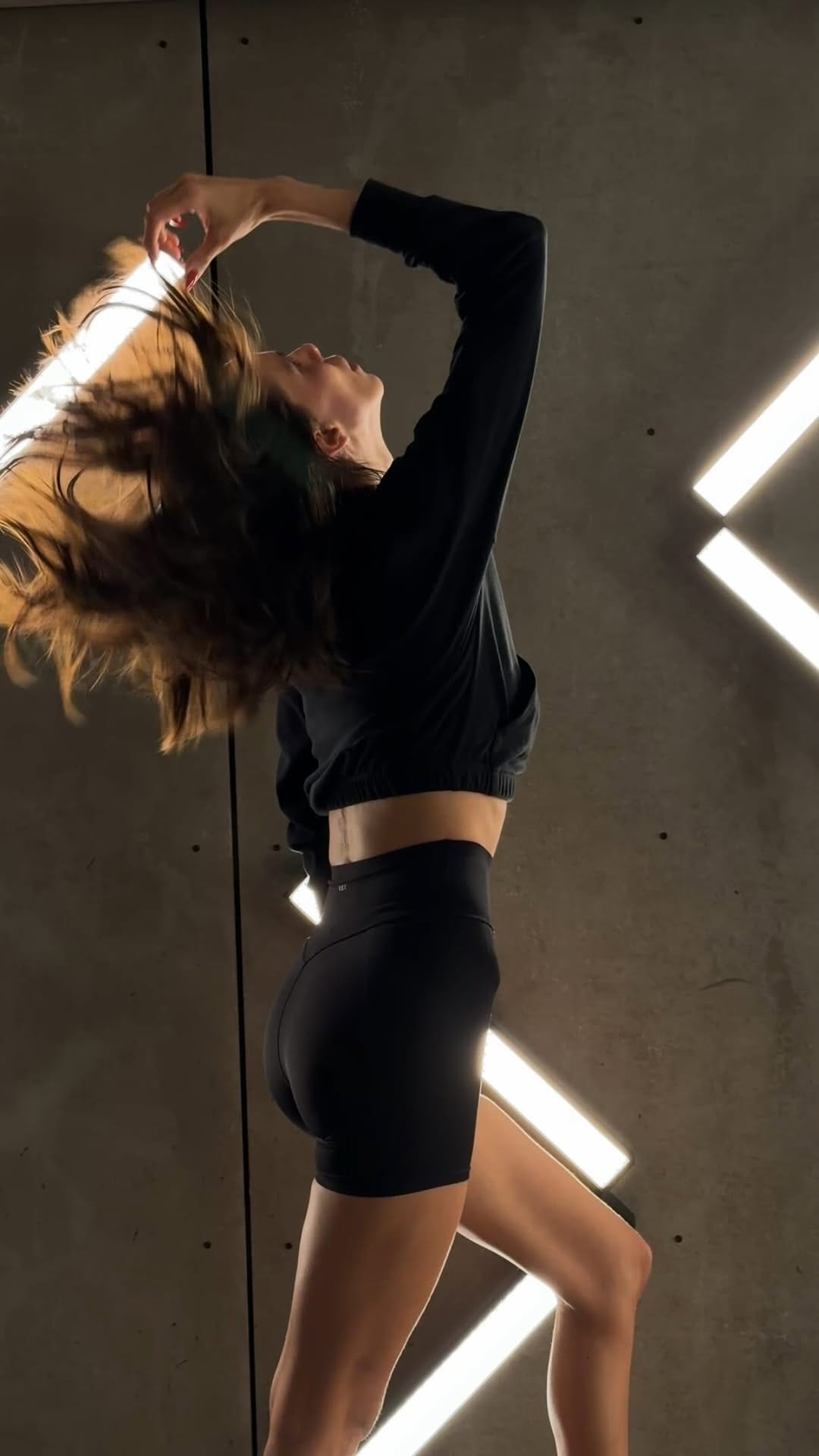 Post 4 by Katerina Kraz on Instagram (video)