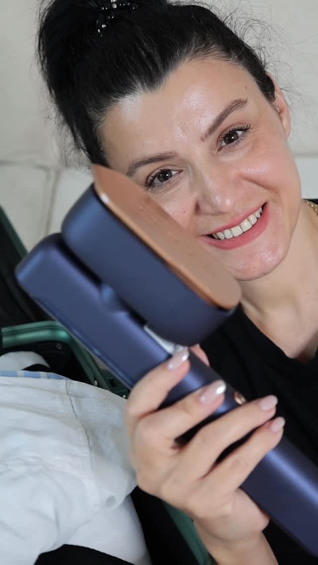 Post 7 by Ayse Izol on Instagram (video)