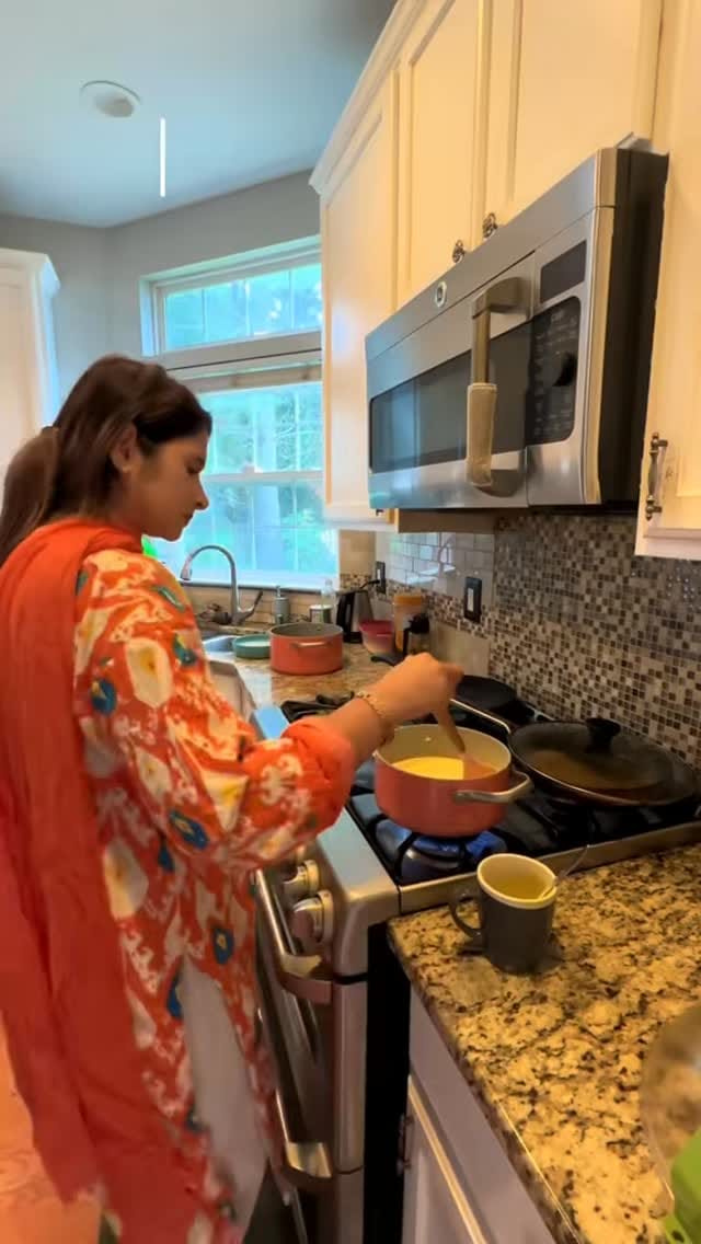 Post 7 by Maham Khaan on Instagram (video)