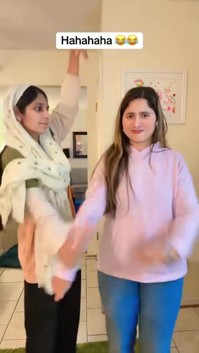 Post 1 by Maham Khaan on Instagram (video)