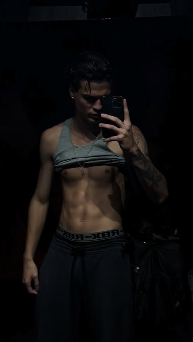 Post 4 by Carlex Gabriel on Instagram (video)