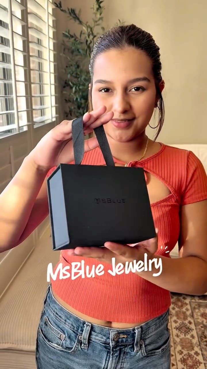 Post 4 by Fouzia  Naz on Instagram (video)