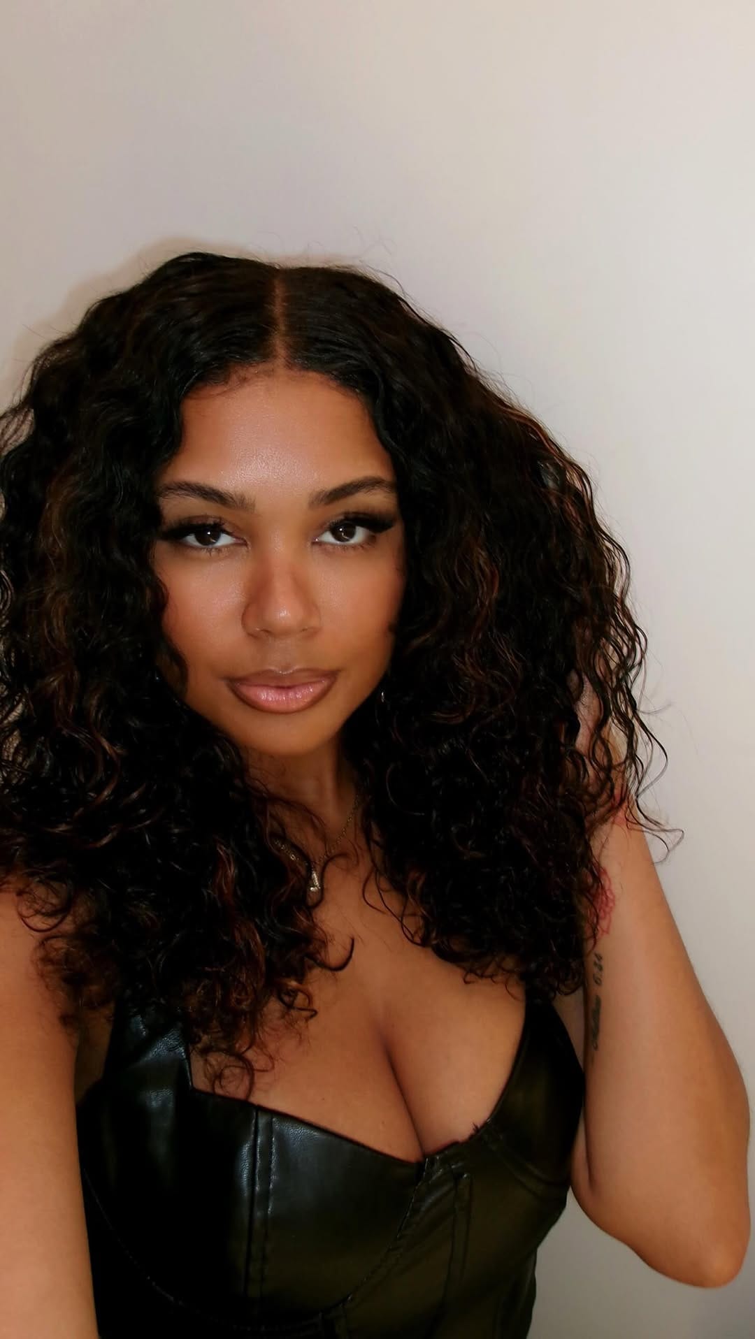 Post 5 by Jasmine on Instagram (video)