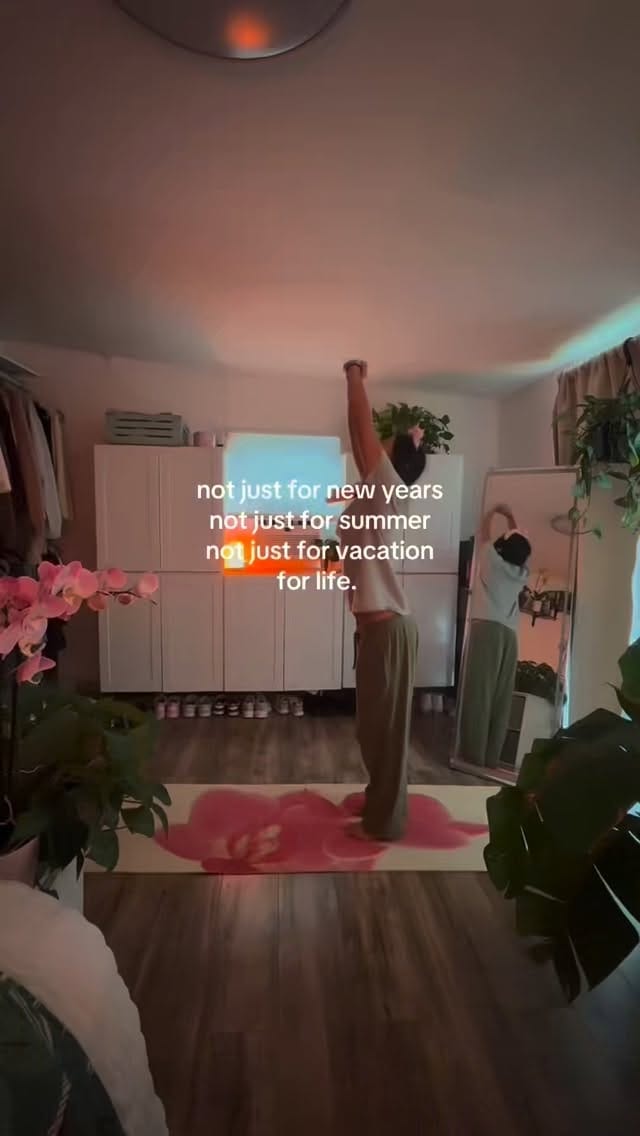 Post 10 by Skye on Instagram (video)