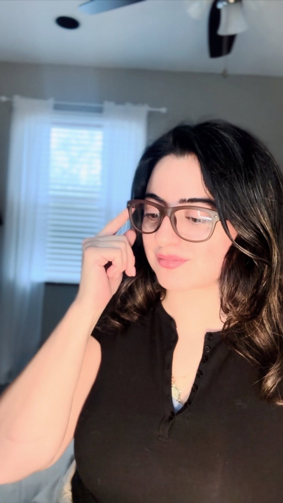 Post 2 by Damla Nazlican on Instagram (video)