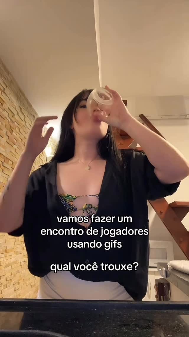 Post 7 by Karenn Krhistiny on Instagram (video)