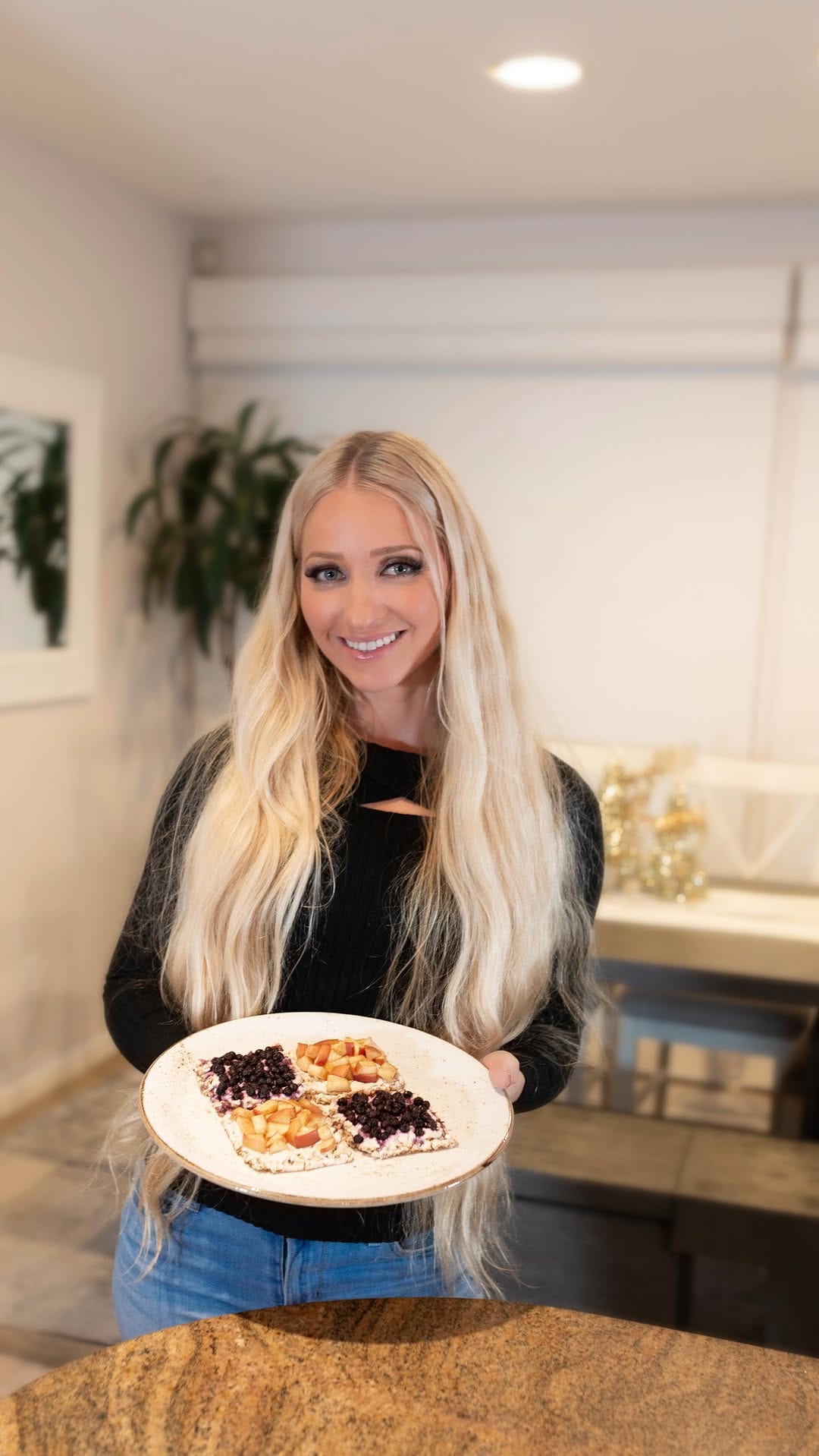 Post 2 by Ashley Lyn on Instagram (video)
