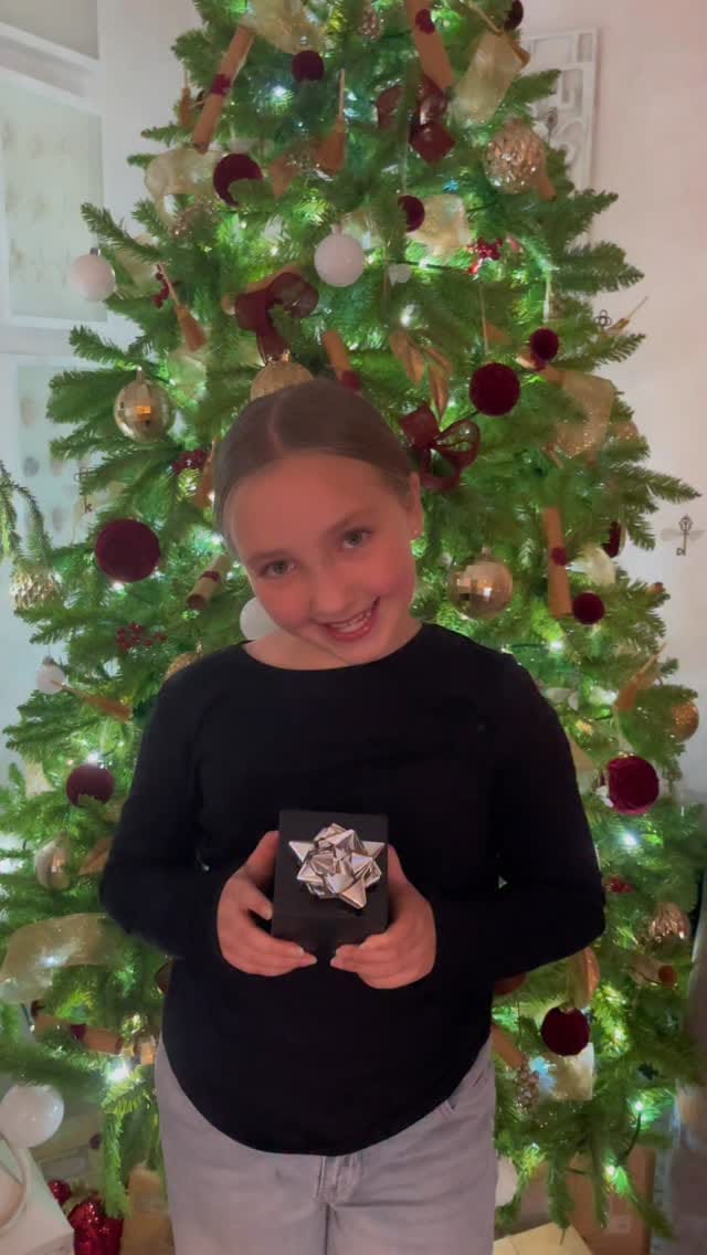 Post 7 by Ashley Lyn on Instagram (video)