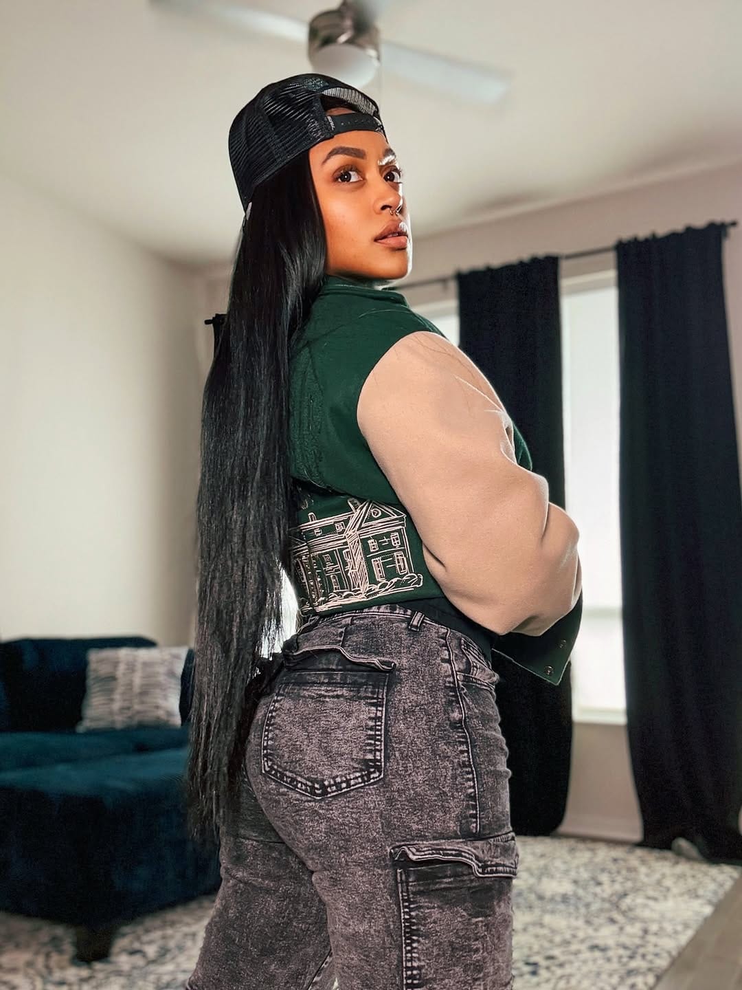 Post 3 by Chena Davis |📍Houston Personal Trainer | Content Creator on Instagram (carousel)