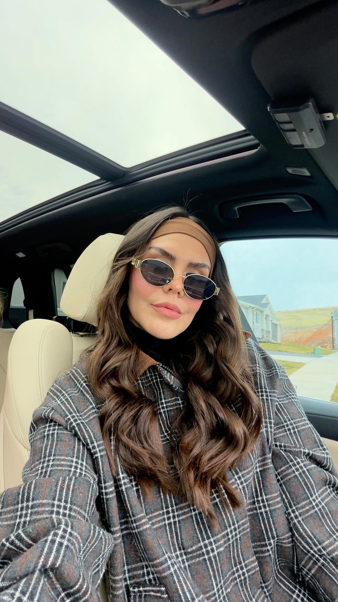 Post 2 by K A R I N A  B I N G H A M on Instagram (video)