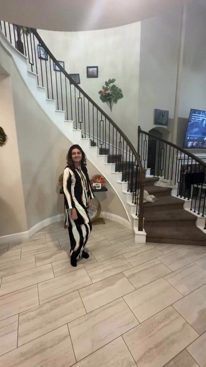 Post 4 by Shermin Rehmani on Instagram (video)