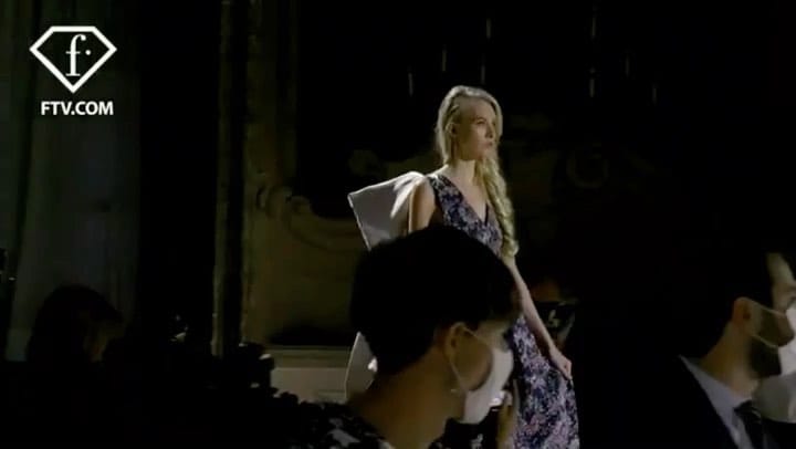 Post 9 by 𝐔𝐑𝐈𝐄𝐋 𝐒𝐀𝐄𝐍𝐙 on Instagram (video)