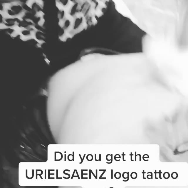 Post 8 by 𝐔𝐑𝐈𝐄𝐋 𝐒𝐀𝐄𝐍𝐙 on Instagram (video)