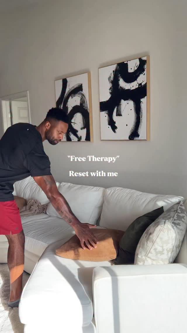 Post 5 by Chris J. Harris on Instagram (video)