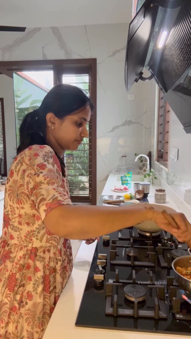 Post 7 by Vennila Veedu (Official) on Instagram (video)
