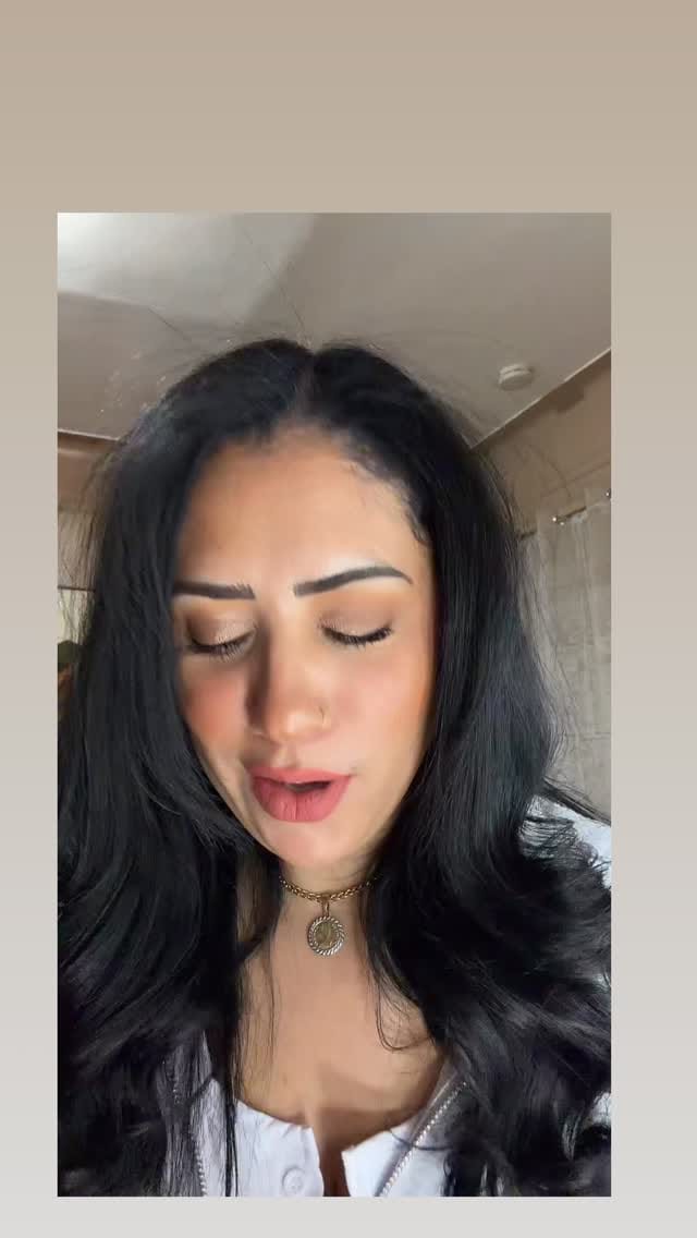 Post 1 by Meriem Zermani on Instagram (video)