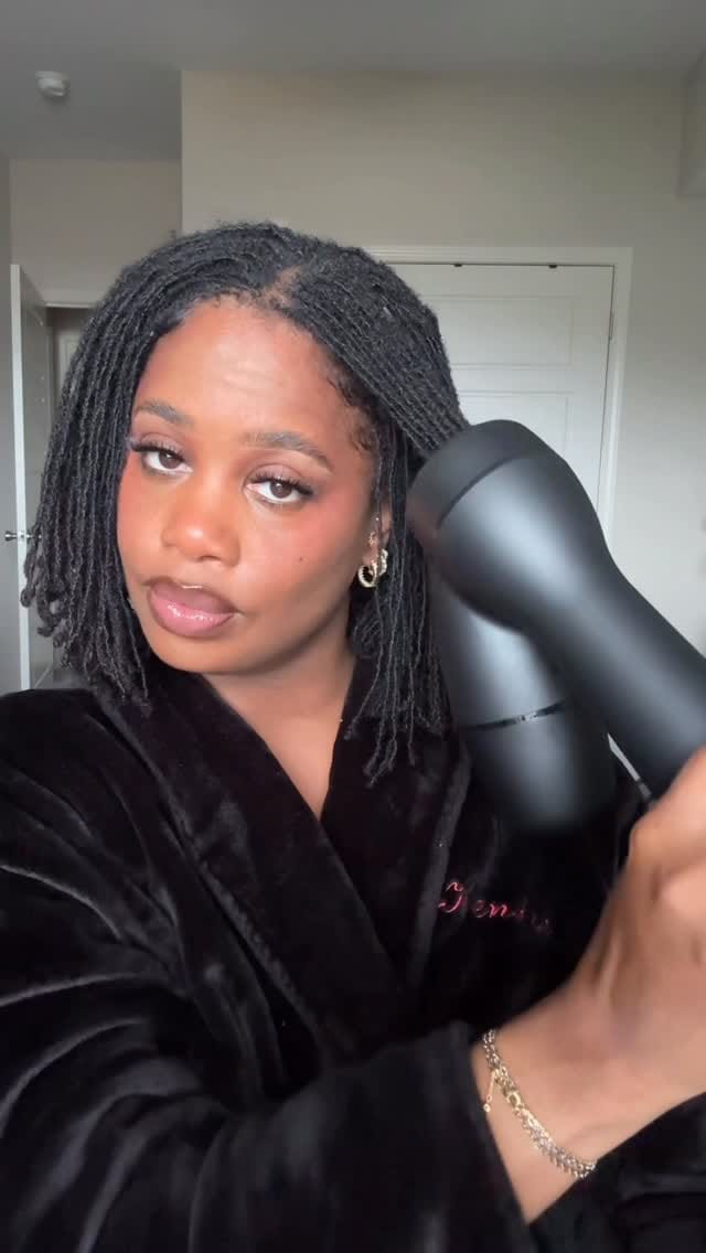 Post 5 by Kendra - Locs on Instagram (video)