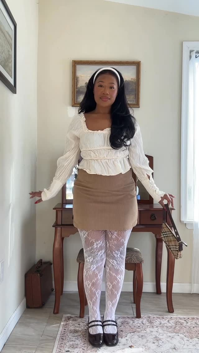 Post 7 by Lauren on Instagram (video)