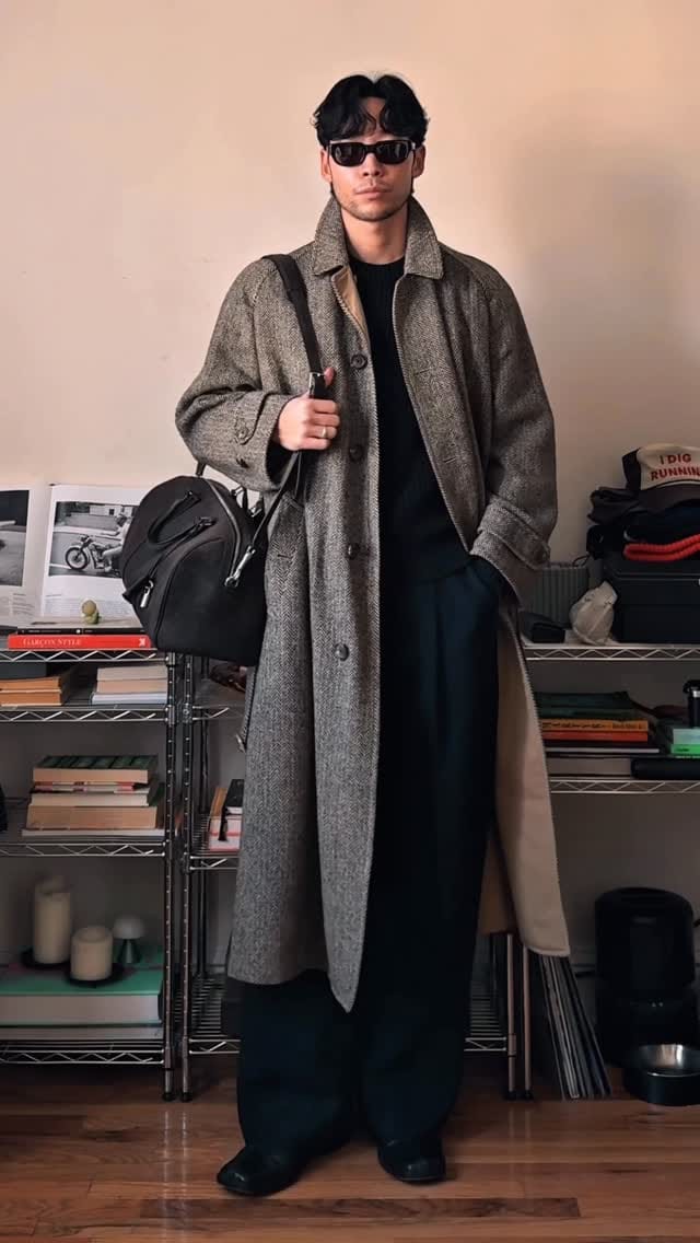 Post 1 by John Lee on Instagram (video)