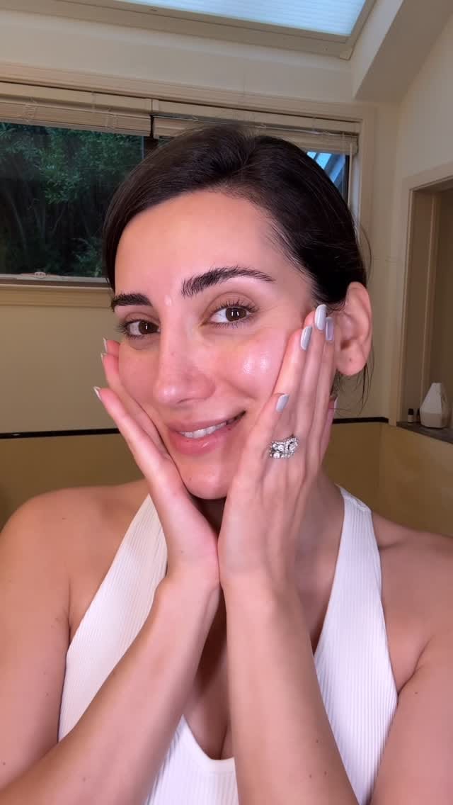 Post 7 by Sadaf Beauty on Instagram (video)