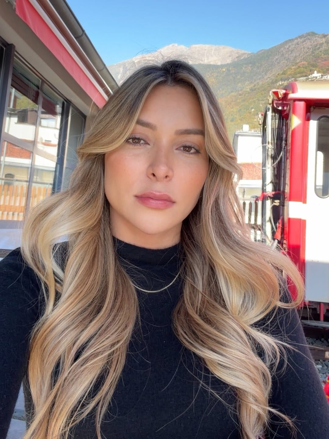 Post 8 by NATASHA ALMEIDA on Instagram (image)