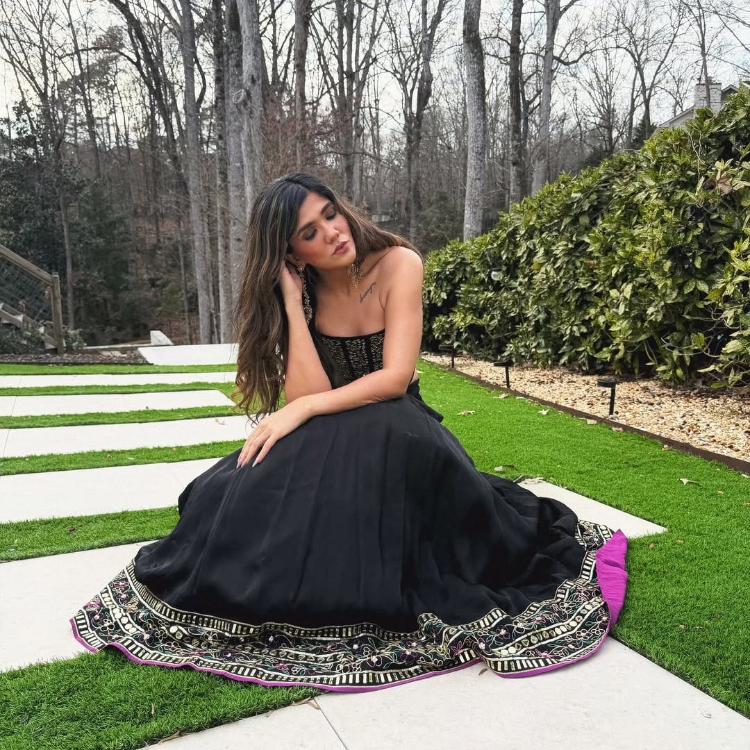 Post 5 by Kanika Kapoor on Instagram (carousel)