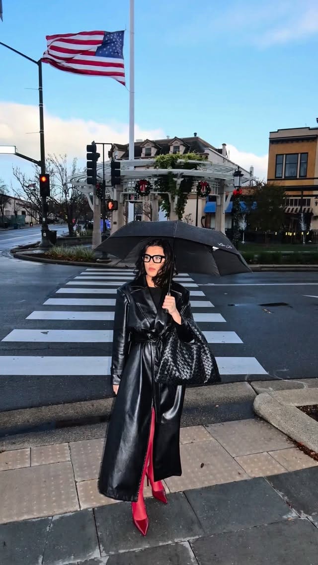 Post 5 by Sabiha Akbaba on Instagram (video)