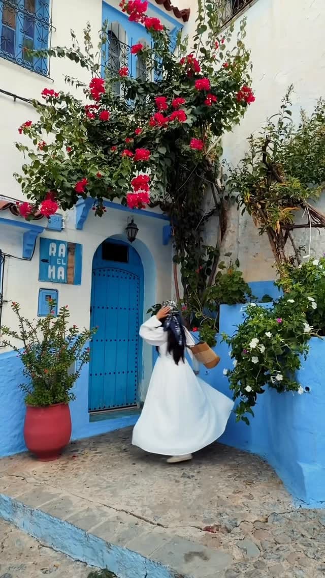 Post 6 by Maria Khan-Zuberi | Chicago Lifestyle & Travel on Instagram (video)