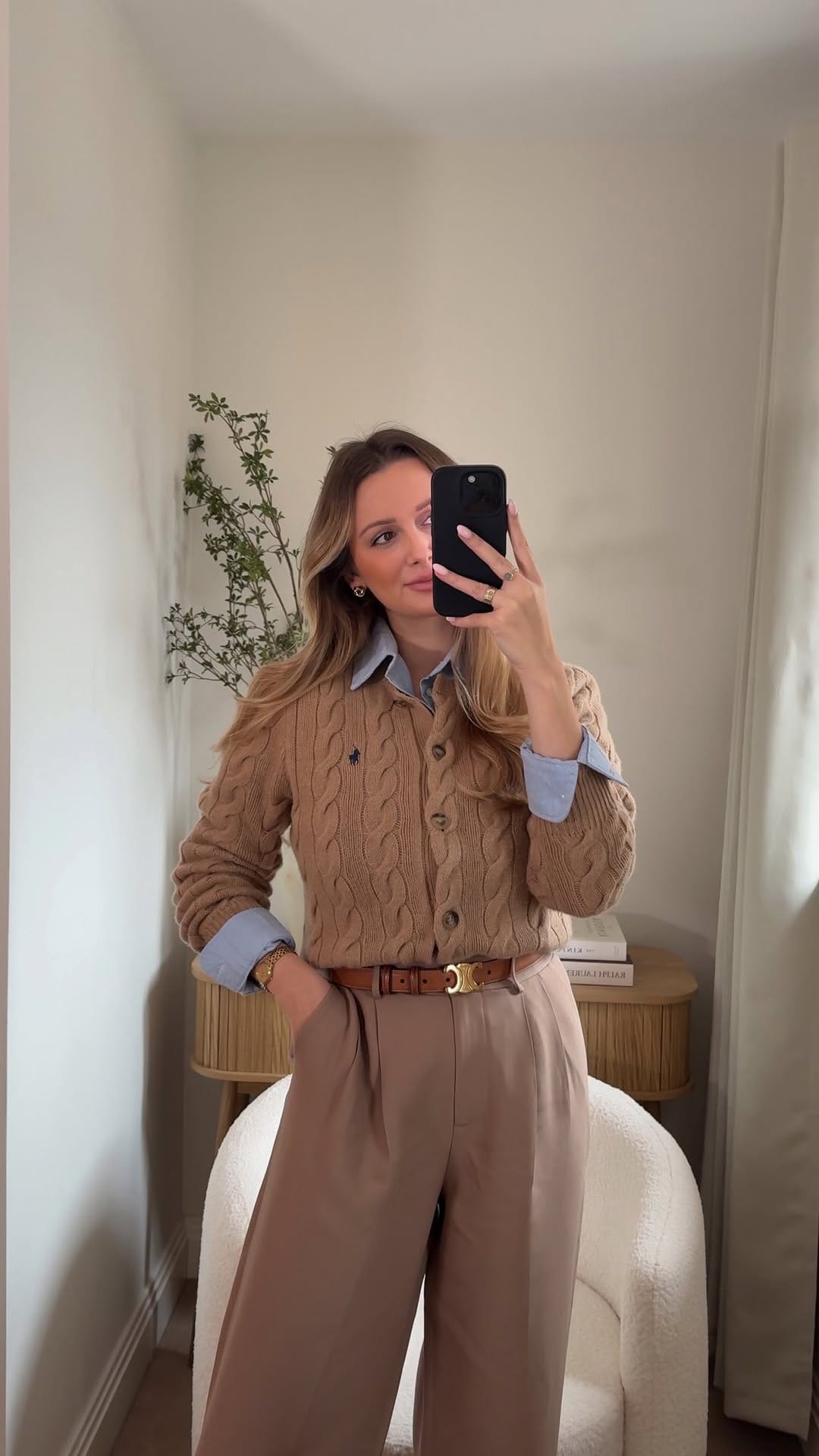 Post 8 by Georgia Phasey on Instagram (video)