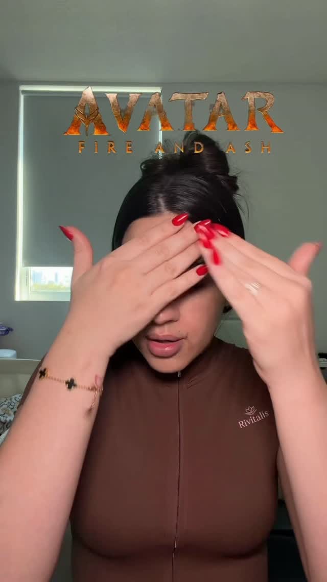 Post 4 by Roxy Alvarez on Instagram (video)
